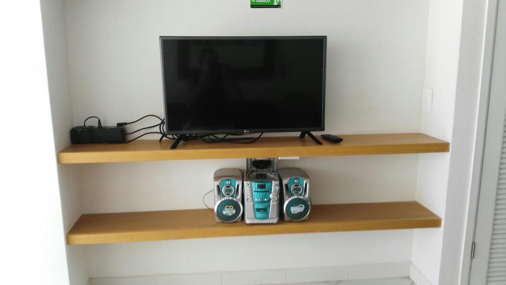 Apartamento En El Centro De San Andres Islas Con Vista Al Mar- Edificio Bay Point 703 Exterior foto